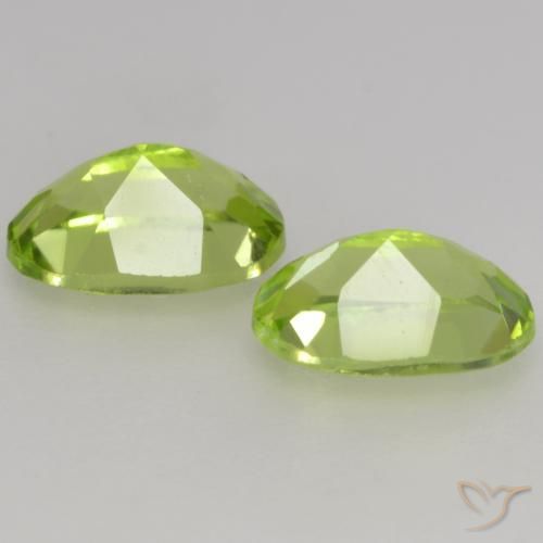 Shop natural 1.10ct Vert éclatant Péridot gems, ovale, from Chine at GemSelect. In stock, global shipping!