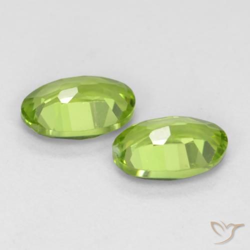 Shop natural 0.97ct Vert éclatant Péridot gems, ovale, from Chine at GemSelect. In stock, global shipping!