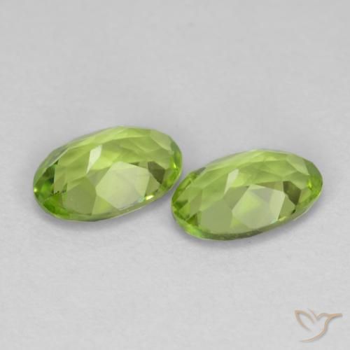 Shop natural 0.97ct Vert vif et léger Péridot gems, ovale, from Chine at GemSelect. In stock, global shipping!