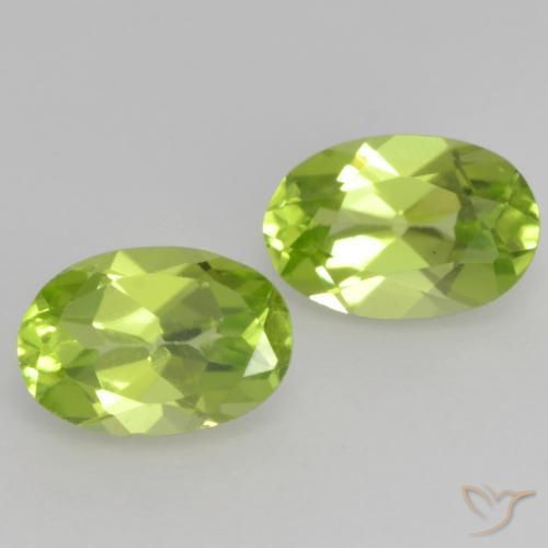 Shop natural 0.94ct Vert vif et léger Péridot gems, ovale, from Chine at GemSelect. In stock, global shipping!