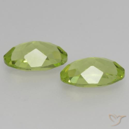 Shop natural 0.97ct Vert vif et léger Péridot gems, ovale, from Chine at GemSelect. In stock, global shipping!
