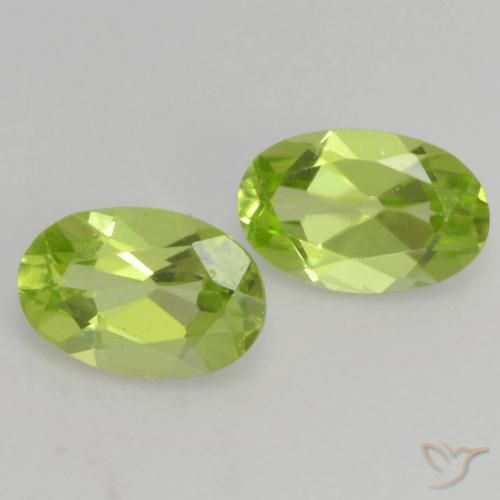 Shop natural 0.84ct Vert vif et léger Péridot gems, ovale, from Chine at GemSelect. In stock, global shipping!