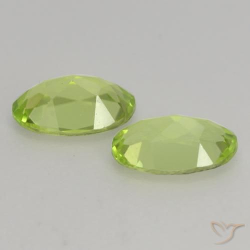 Shop natural 0.84ct Vert vif et léger Péridot gems, ovale, from Chine at GemSelect. In stock, global shipping!