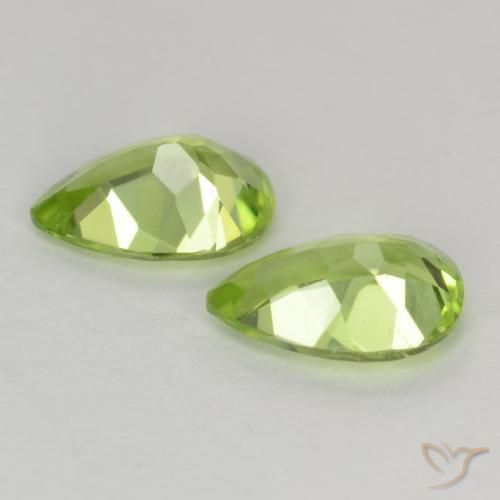 Shop natural 0.79ct Vert vif et léger Péridot gems, En forme de poire, from Chine at GemSelect. In stock, global shipping!