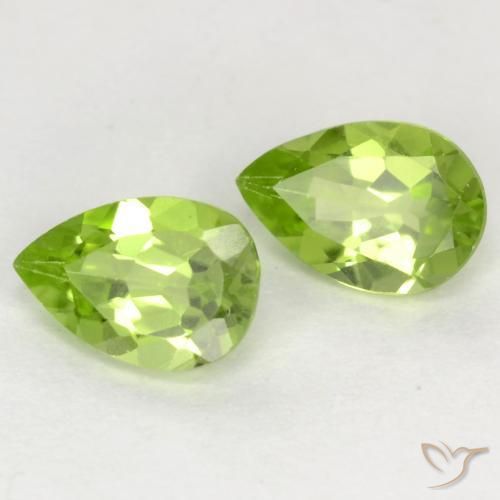Shop natural 0.87ct Vert clair Péridot gems, En forme de poire, from Chine at GemSelect. In stock, global shipping!