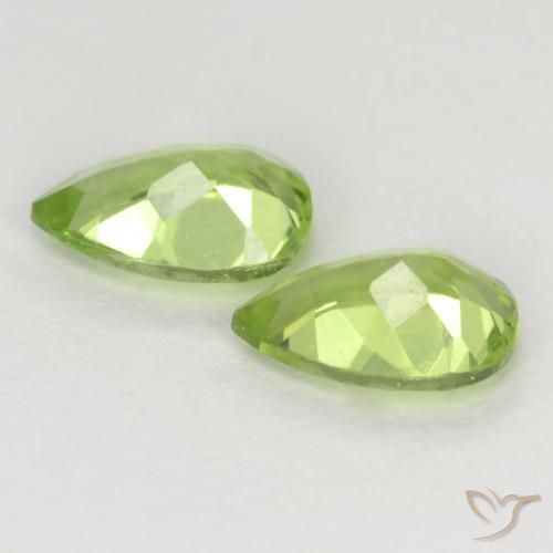 Shop natural 0.89ct Vert vif et léger Péridot gems, En forme de poire, from Chine at GemSelect. In stock, global shipping!