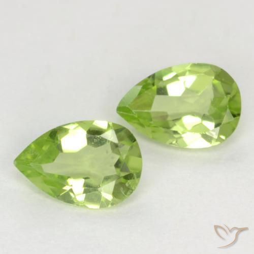 Shop natural 0.69ct Vert clair Péridot gems, En forme de poire, from Chine at GemSelect. In stock, global shipping!