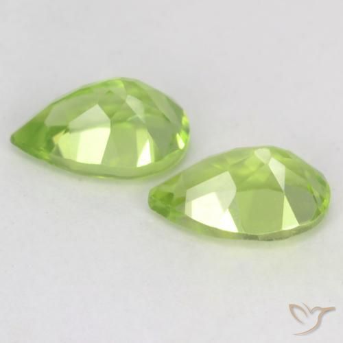Shop natural 0.93ct Vert vif et léger Péridot gems, En forme de poire, from Chine at GemSelect. In stock, global shipping!