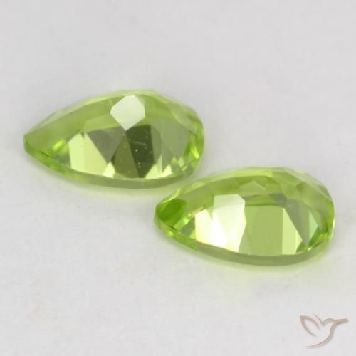 Shop natural 0.90ct Vert vif et léger Péridot gems, En forme de poire, from Chine at GemSelect. In stock, global shipping!