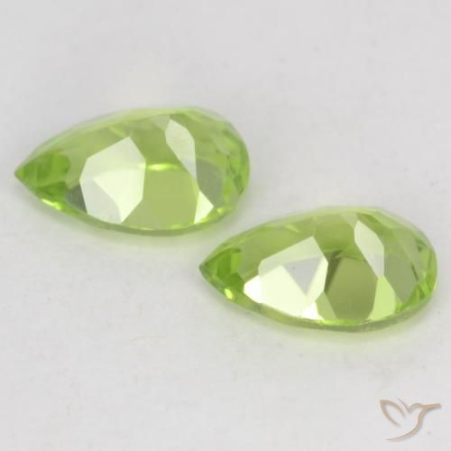 Shop natural 0.93ct Vert vif et léger Péridot gems, En forme de poire, from Chine at GemSelect. In stock, global shipping!