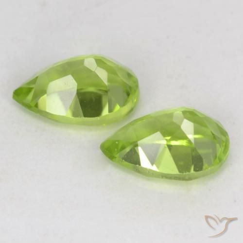 Shop natural 0.99ct Vert vif et léger Péridot gems, En forme de poire, from Chine at GemSelect. In stock, global shipping!