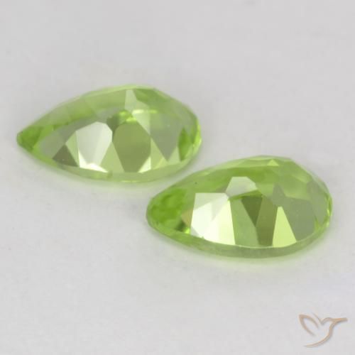 Shop natural 0.91ct Vert vif et léger Péridot gems, En forme de poire, from Chine at GemSelect. In stock, global shipping!
