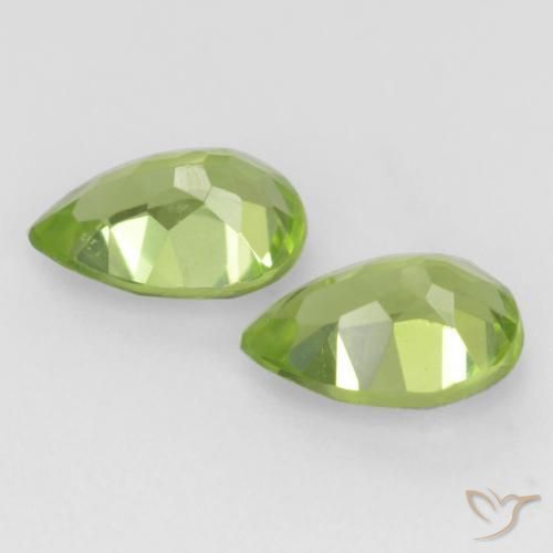 Shop natural 0.91ct Vert vif et léger Péridot gems, En forme de poire, from Chine at GemSelect. In stock, global shipping!