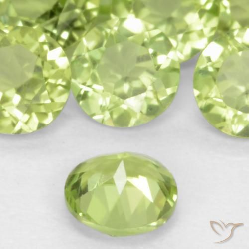 Péridot Vert vif et léger naturelle Tour, 0.18 ct, VS