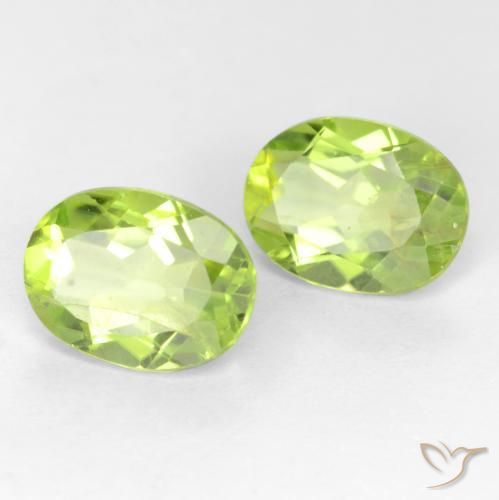 Shop natural 2.70ct Vert vif et léger Péridot gems, ovale, from Chine at GemSelect. In stock, global shipping!