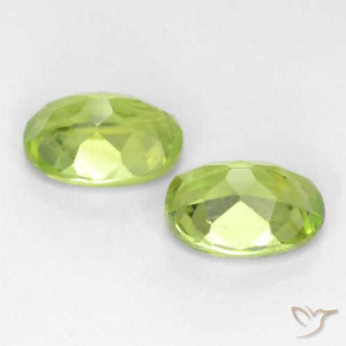Shop natural 2.70ct Vert vif et léger Péridot gems, ovale, from Chine at GemSelect. In stock, global shipping!