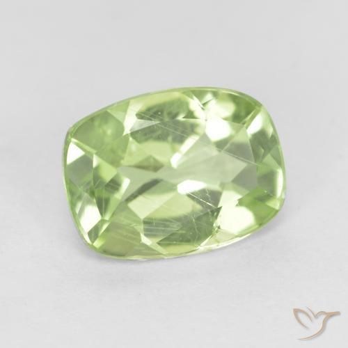 Péridot Vert poire pâle naturelle Coussin, 1.29 ct, VS-SI