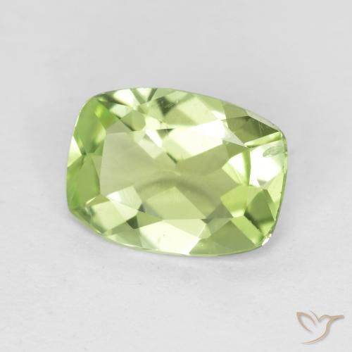 Péridot Vert jaunâtre naturelle Coussin, 1.03 ct, VS