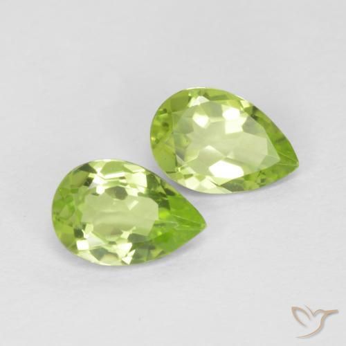 Shop natural 0.83ct Vert moyen Péridot gems, En forme de poire, from Chine at GemSelect. In stock, global shipping!