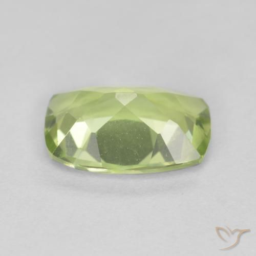 Péridot Vert clair naturelle Coussin, 0.99 ct, VVS-VS