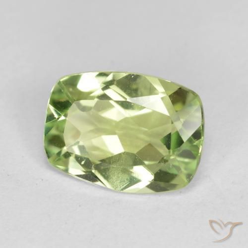 Péridot Vert chaud naturelle Coussin, 1.10 ct, VS
