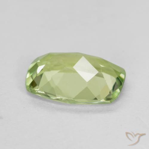 Péridot Vert chaud naturelle Coussin, 1.10 ct, VS