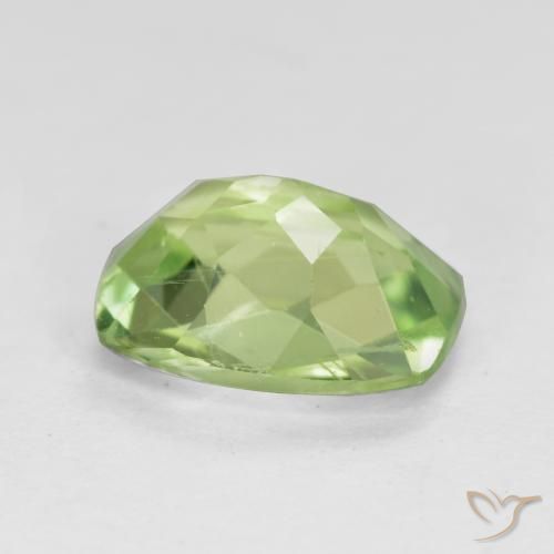 Péridot Vert chaud naturelle Coussin, 1.39 ct, VS
