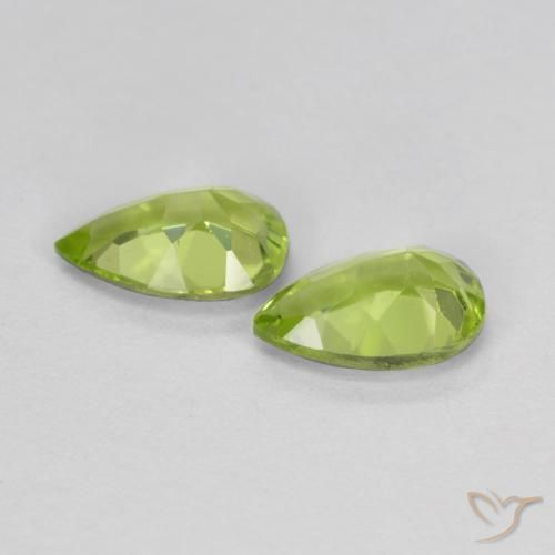 Shop natural 0.93ct Vert éclatant Péridot gems, En forme de poire, from Chine at GemSelect. In stock, global shipping!