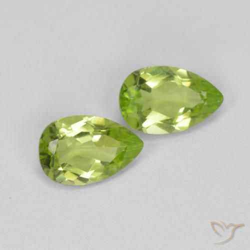 Shop natural 0.89ct Vert moyen Péridot gems, En forme de poire, from Chine at GemSelect. In stock, global shipping!