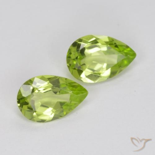 Shop natural 0.80ct Vert moyen Péridot gems, En forme de poire, from Chine at GemSelect. In stock, global shipping!