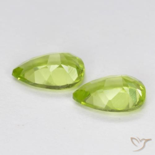 Shop natural 0.91ct Vert moyen Péridot gems, En forme de poire, from Chine at GemSelect. In stock, global shipping!