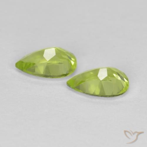 Shop natural 0.86ct Vert moyen Péridot gems, En forme de poire, from Chine at GemSelect. In stock, global shipping!