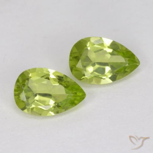 Shop natural 0.92ct Vert éclatant Péridot gems, En forme de poire, from Chine at GemSelect. In stock, global shipping!