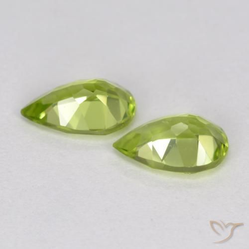 Shop natural 0.82ct Vert éclatant Péridot gems, En forme de poire, from Chine at GemSelect. In stock, global shipping!