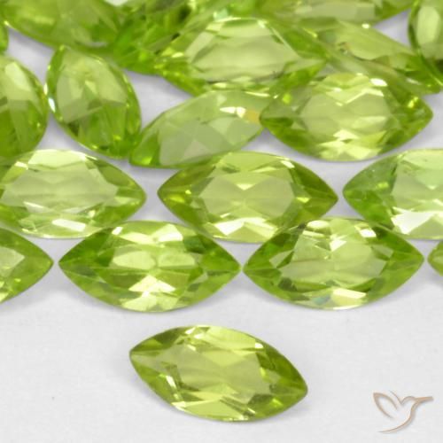 Péridot Vert éclatant naturelle Marquise, 0.26 ct, VS