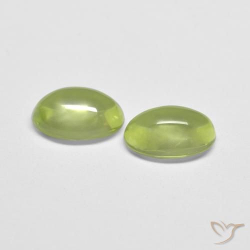 Shop natural 1.06ct Vert éclatant Péridot gems, ovale, from Chine at GemSelect. In stock, global shipping!