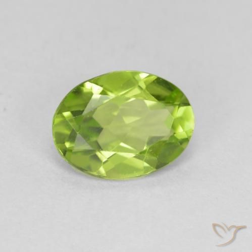 Péridot Vert éclatant naturelle ovale, 1.62 ct, VS