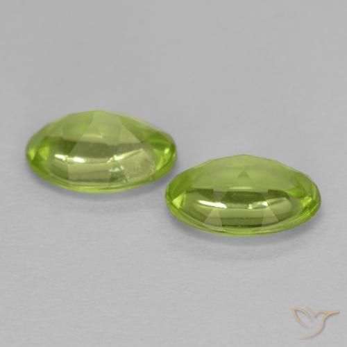 Shop natural 1.52ct Vert éclatant Péridot gems, ovale, from Chine at GemSelect. In stock, global shipping!