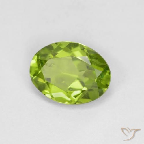 Péridot Vert vif et léger naturelle ovale, 1.30 ct, VS