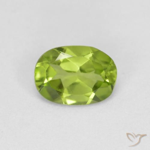 0.80ct Naturel Vert moyen Péridot, ovale, VS