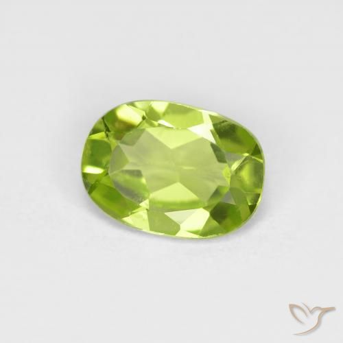 Péridot Vert moyen naturelle ovale, 0.80 ct, VS