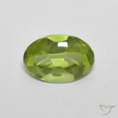 0.84ct Naturel Vert moyen Péridot, ovale, Transparent