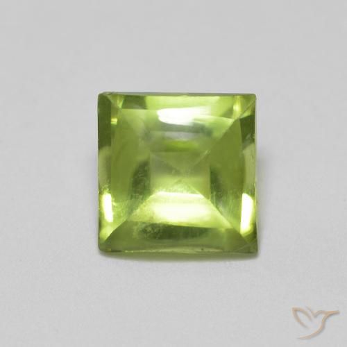 0.74ct Naturel Vert moyen Péridot, Carré, Transparent