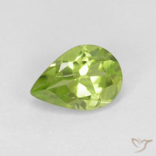 Péridot Vert éclatant naturelle En forme de poire, 0.84 ct, VS