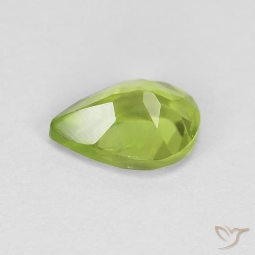Péridot Vert éclatant naturelle En forme de poire, 0.84 ct, VS