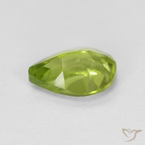 Péridot Vert éclatant naturelle En forme de poire, 0.85 ct, VS