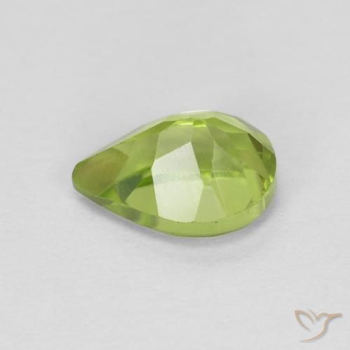 Péridot Vert moyen naturelle En forme de poire, 0.85 ct, VS