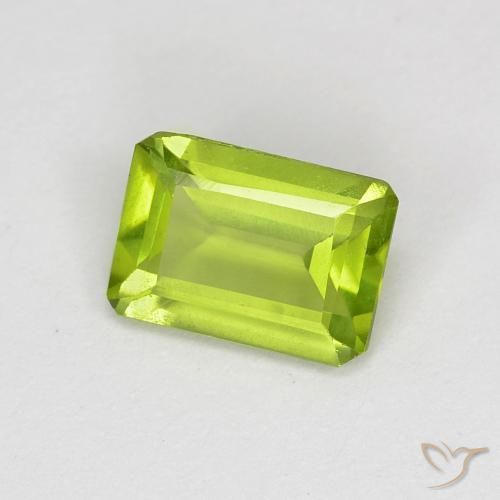 Péridot Vert jaunâtre vif naturelle Octogone / coupe Émeraude, 0.95 ct, VS