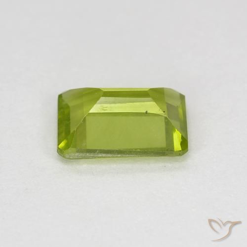 Péridot Vert moyen naturelle Octogone / coupe Émeraude, 1.03 ct, VS