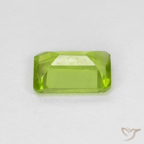 Péridot Vert jaunâtre naturelle Octogone / coupe Émeraude, 1.05 ct, VS